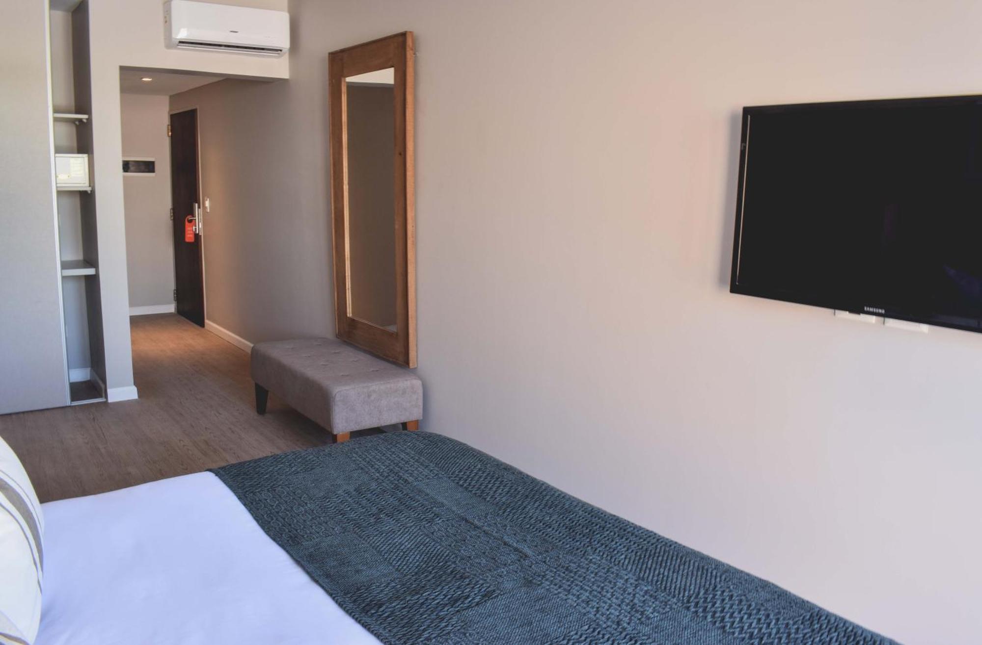 Cyan Soho Neuquen Hotel Екстер'єр фото