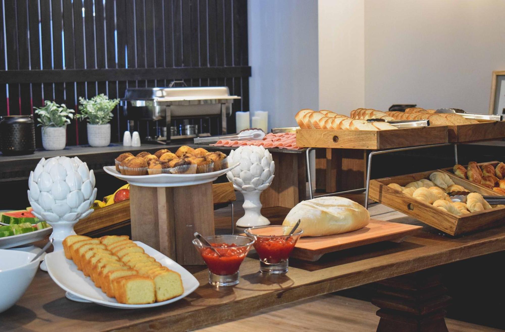 Cyan Soho Neuquen Hotel Екстер'єр фото